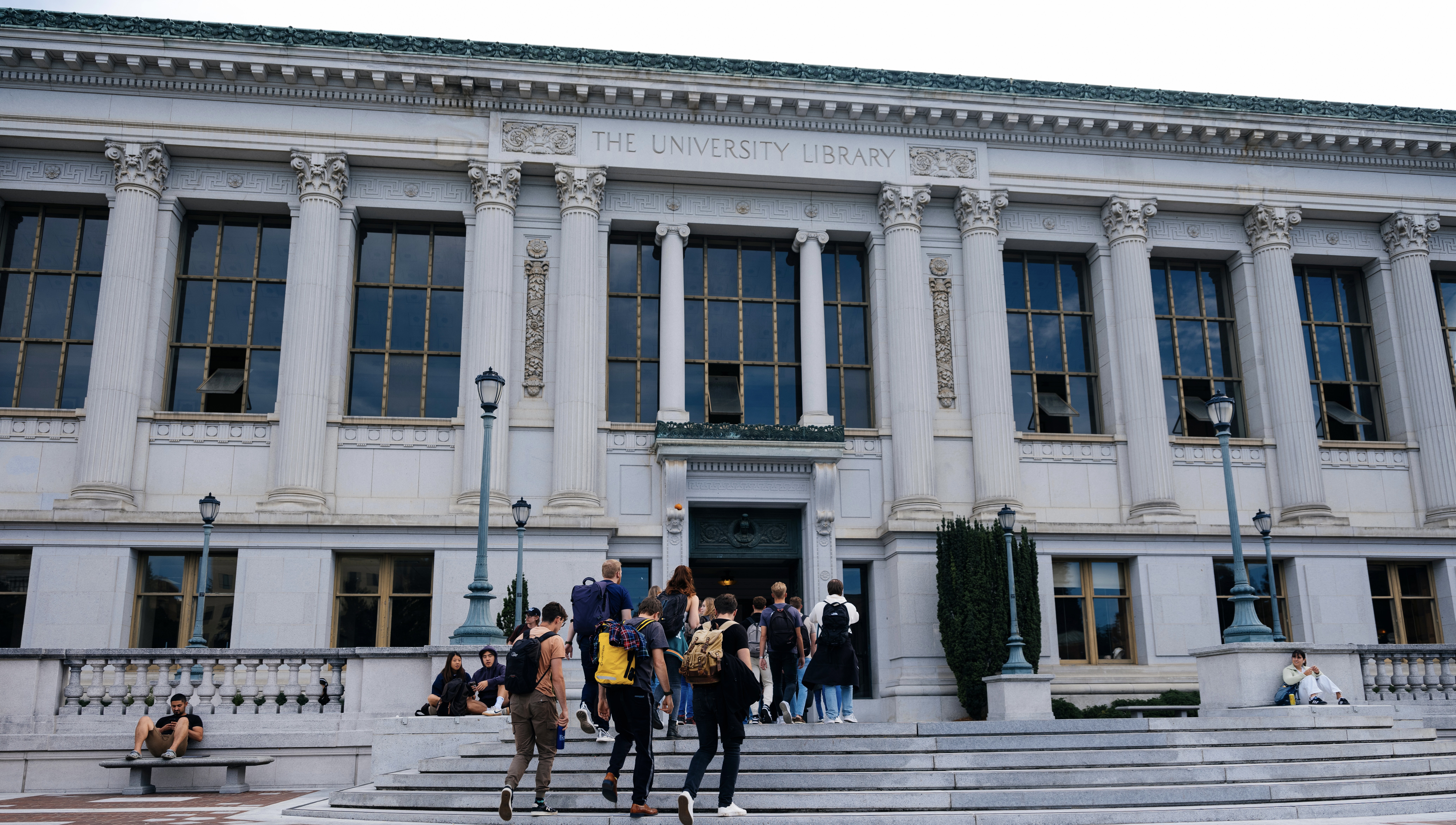 Image of UC Berkeley's Doe Library 
